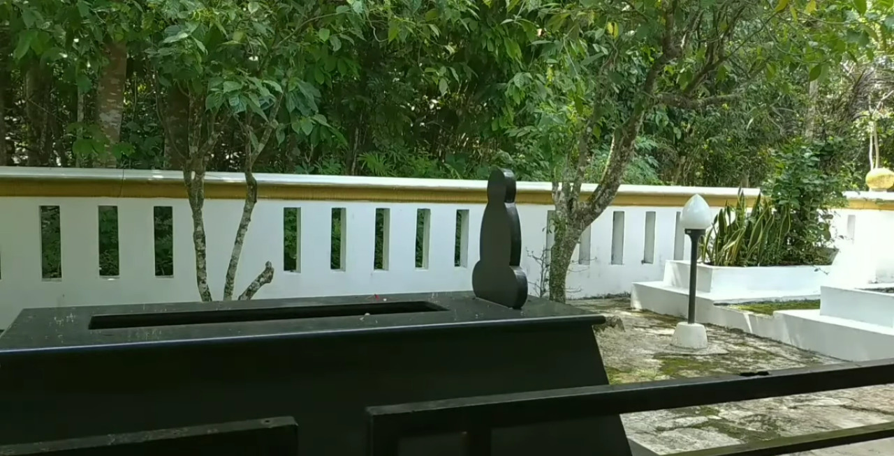 Makam Keramat Ali Jaya Jajarwayang